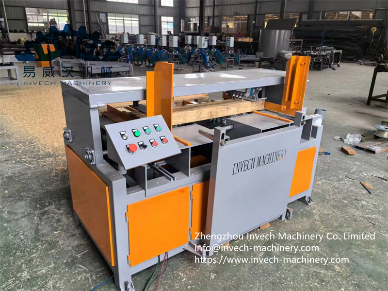 wood pallet notcher machine03.jpg